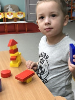Фантазируем, играем, конструируем Фантазируем, играем, конструируем.